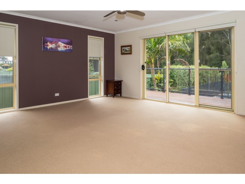 10 Renee Crescent, Moruya Heads NSW 2537