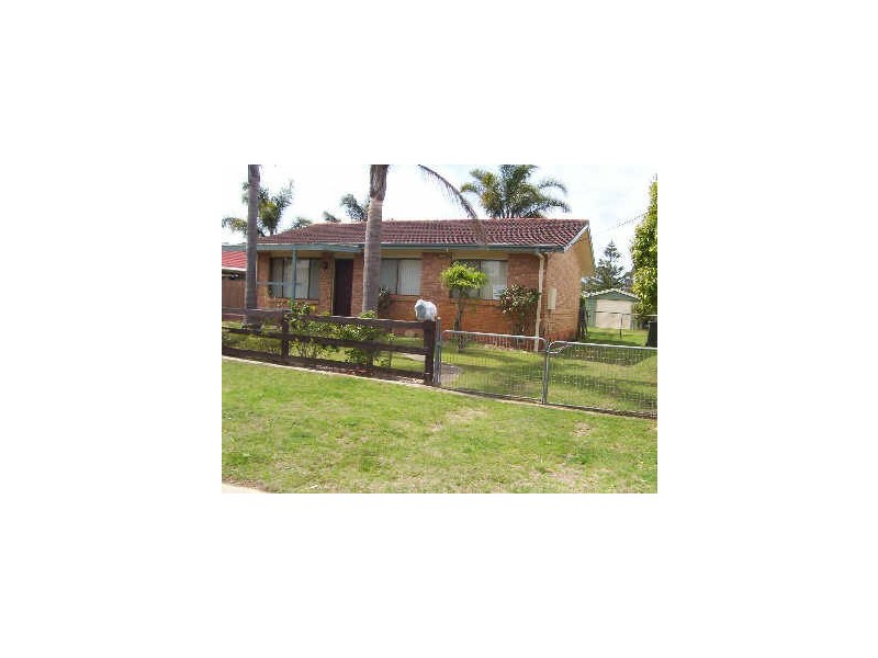 32 AINSLIE PARADE, Tomakin NSW 2537