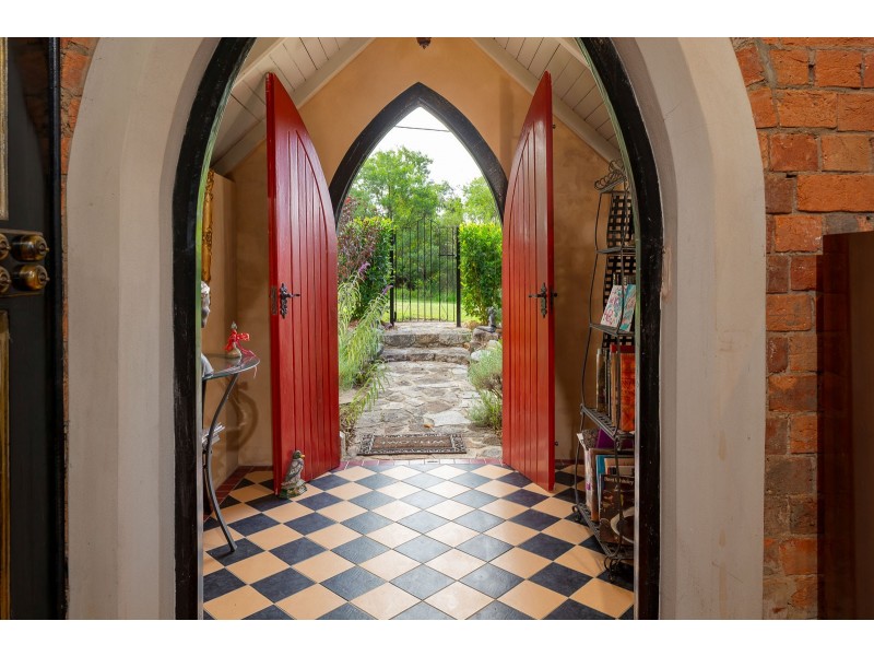 1 Runnyford Road, Nelligen NSW 2536