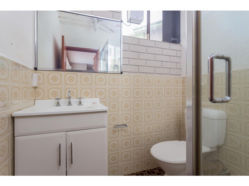 44 Cook Avenue, Surf Beach NSW 2536