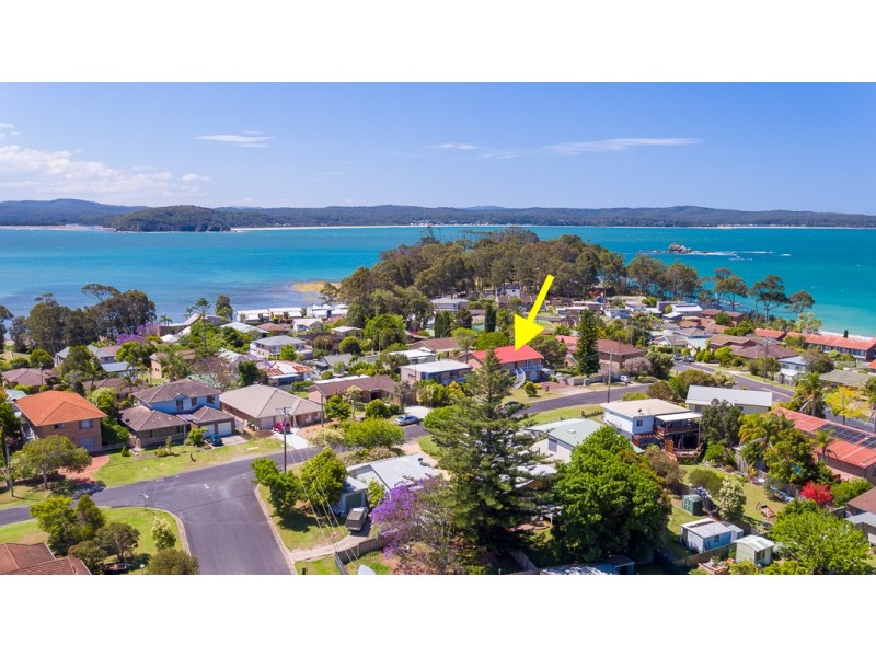 17 Wattle Crescent, Batehaven NSW 2536