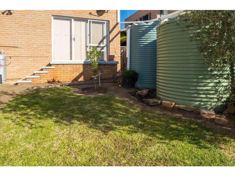 17 Wattle Crescent, Batehaven NSW 2536