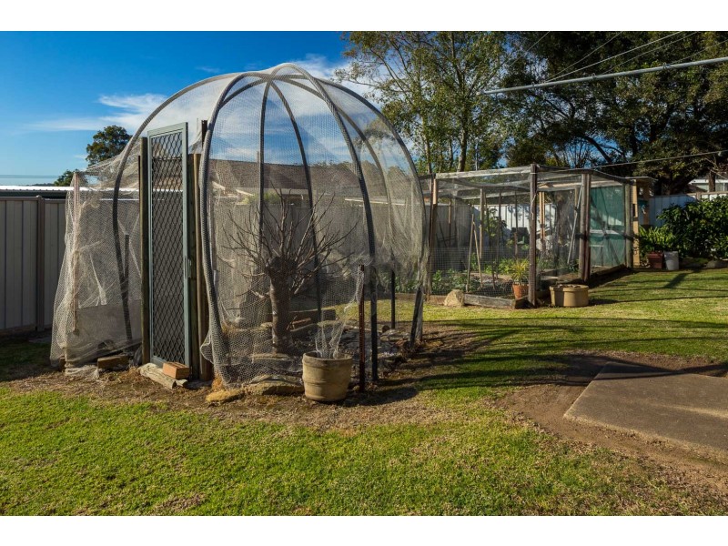 17 Wattle Crescent, Batehaven NSW 2536