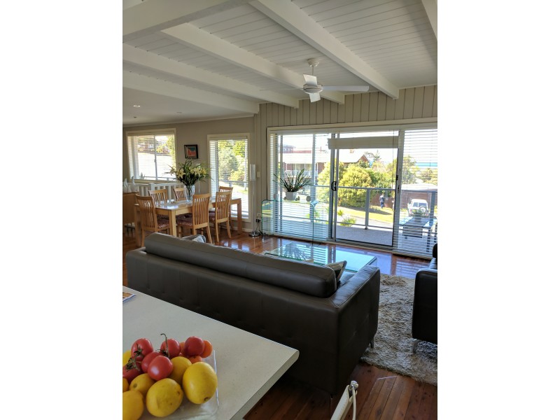 24 Calton Road, Batehaven NSW 2536