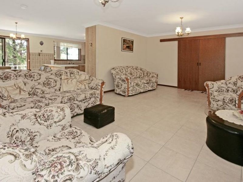 52 Pacific Road, Surf Beach NSW 2536