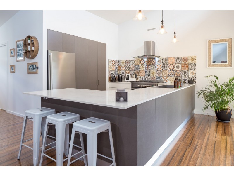 1 Apple Berry Place, Batemans Bay NSW 2536