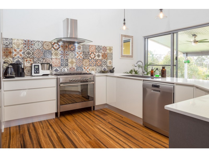 1 Apple Berry Place, Batemans Bay NSW 2536