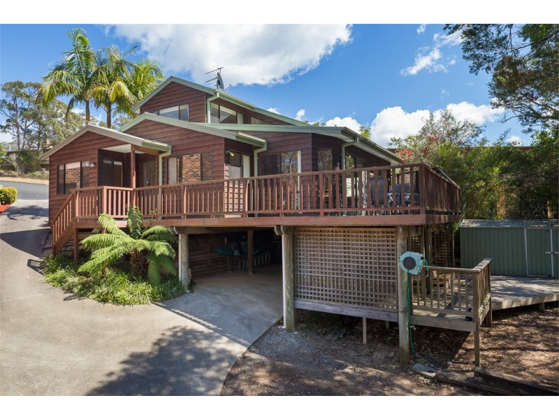 6 Penthouse Place, North Batemans Bay NSW 2536