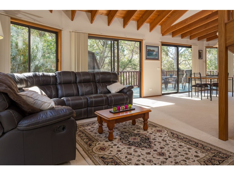 6 Penthouse Place, North Batemans Bay NSW 2536