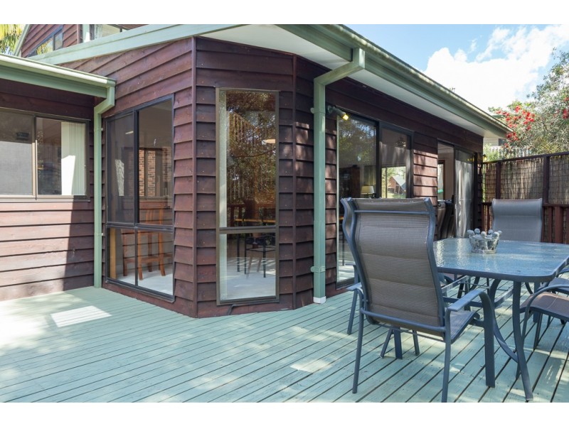 6 Penthouse Place, North Batemans Bay NSW 2536