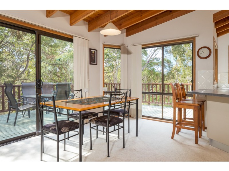 6 Penthouse Place, North Batemans Bay NSW 2536