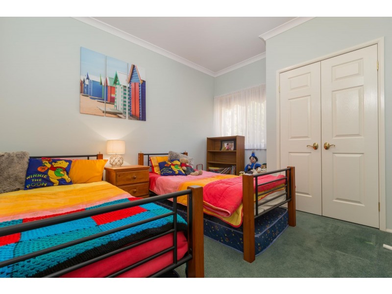 34 Collett Place, Meringo NSW 2537