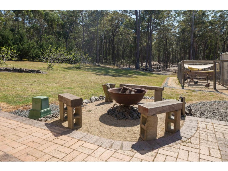 34 Collett Place, Meringo NSW 2537