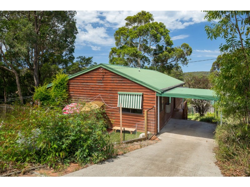 10 Berrima Parade, Surfside NSW 2536