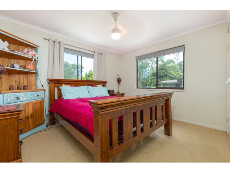 10 Berrima Parade, Surfside NSW 2536