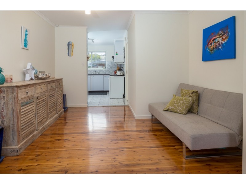 18 Belbowrie Parade, Maloneys Beach NSW 2536