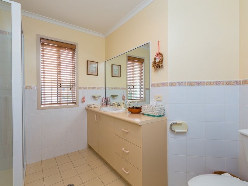 2/368 Beach Road, Batehaven NSW 2536