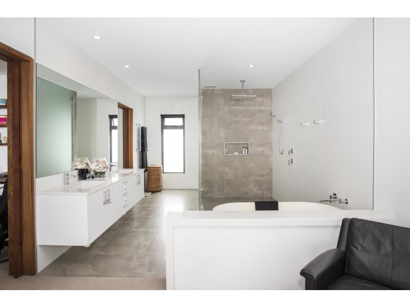 223 Beach Road, Denhams Beach NSW 2536