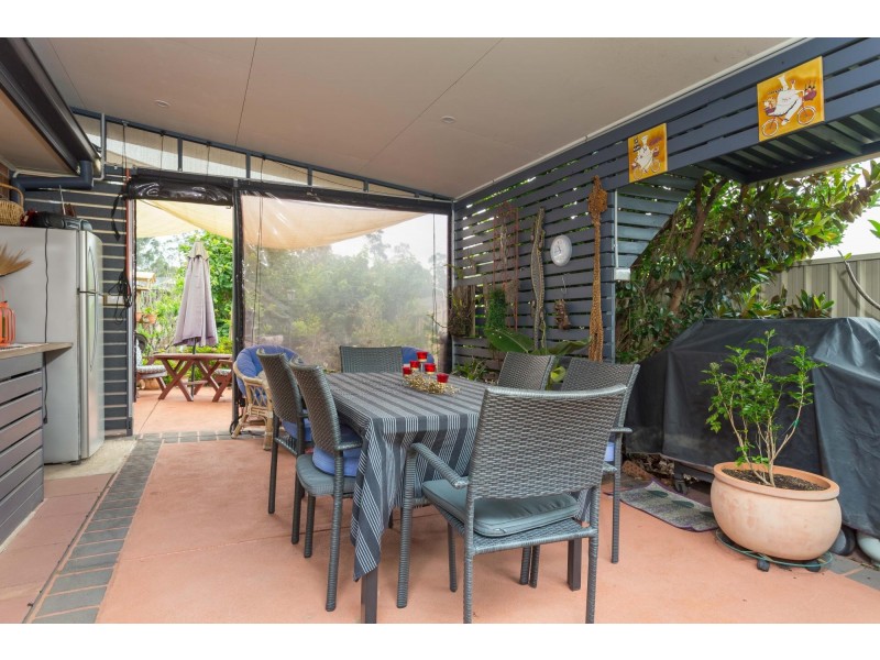 39 Canning Crescent, Sunshine Bay NSW 2536
