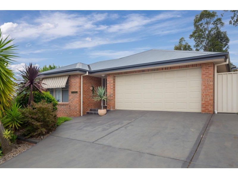 39 Canning Crescent, Sunshine Bay NSW 2536