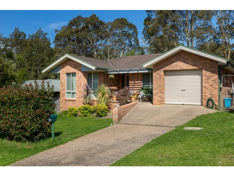 15 Osprey Place, Surfside NSW 2536
