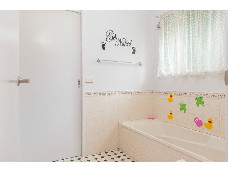 15 Osprey Place, Surfside NSW 2536