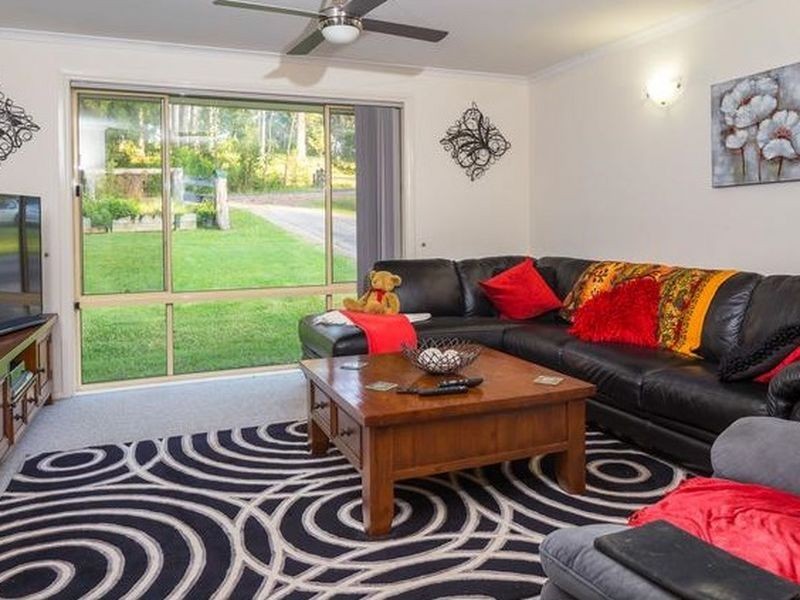 11 Barakee Drive, Long Beach NSW 2536