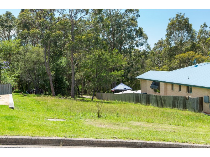 18 Penthouse Place, North Batemans Bay NSW 2536