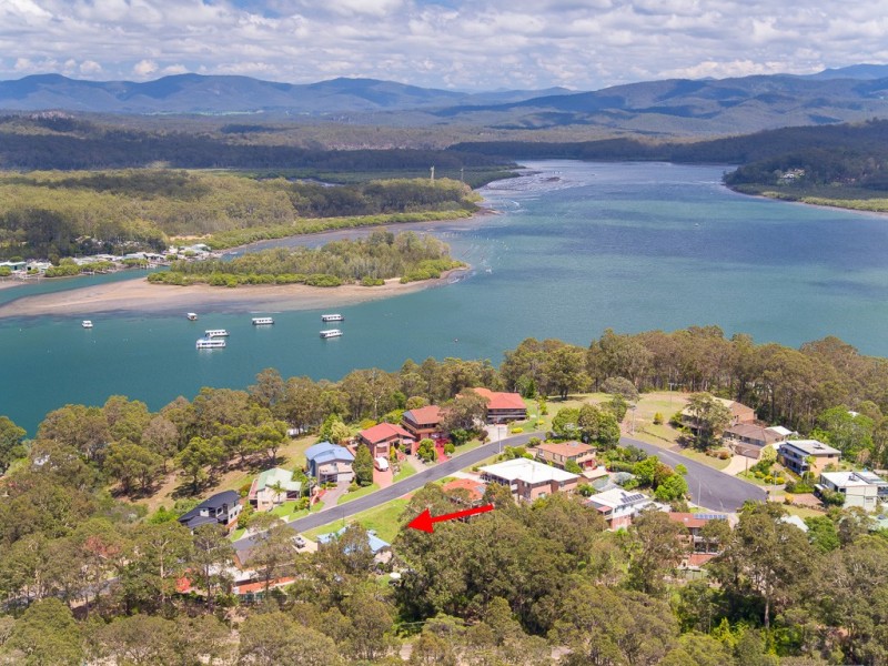 18 Penthouse Place, North Batemans Bay NSW 2536