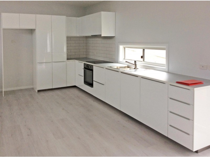 8 Broomfield Crescent, Long Beach NSW 2536