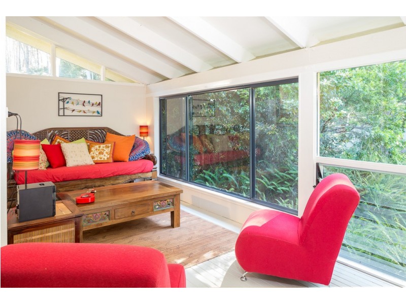 63 Maloneys Drive, Maloneys Beach NSW 2536