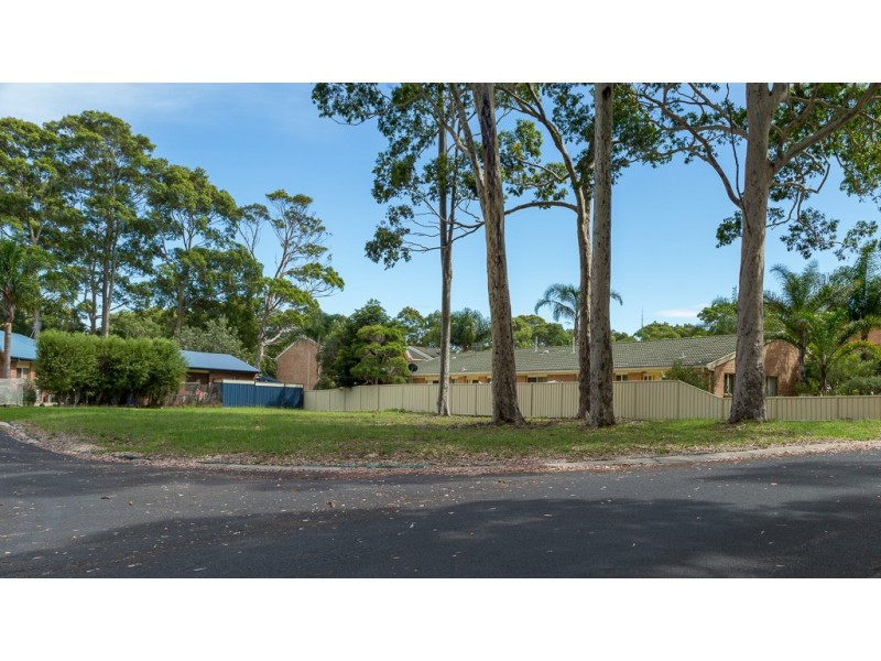 1 Edgewood Court, Denhams Beach NSW 2536
