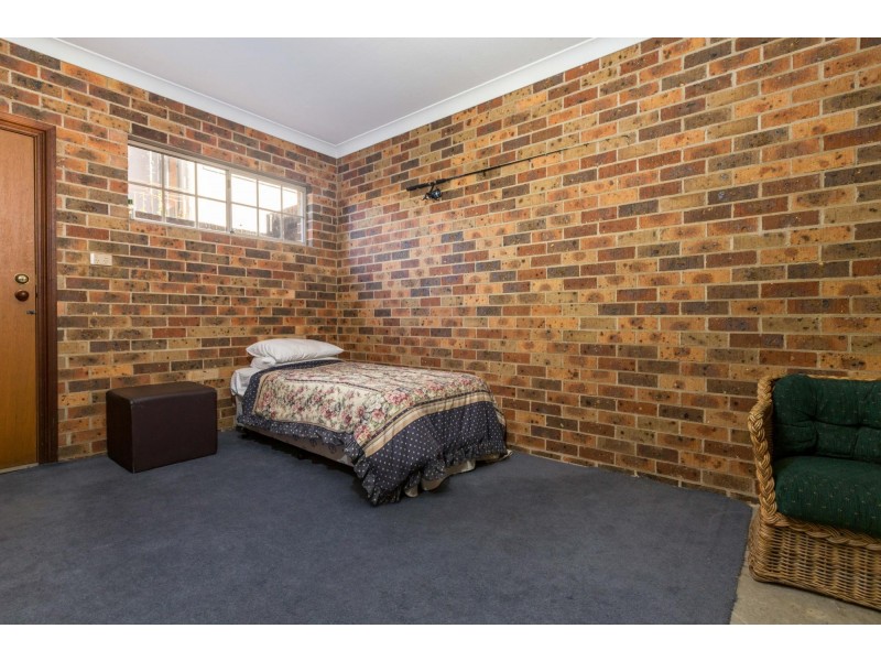 2/2 Bent Street, Batemans Bay NSW 2536