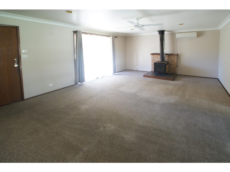 13 Marina Avenue, Surfside NSW 2536