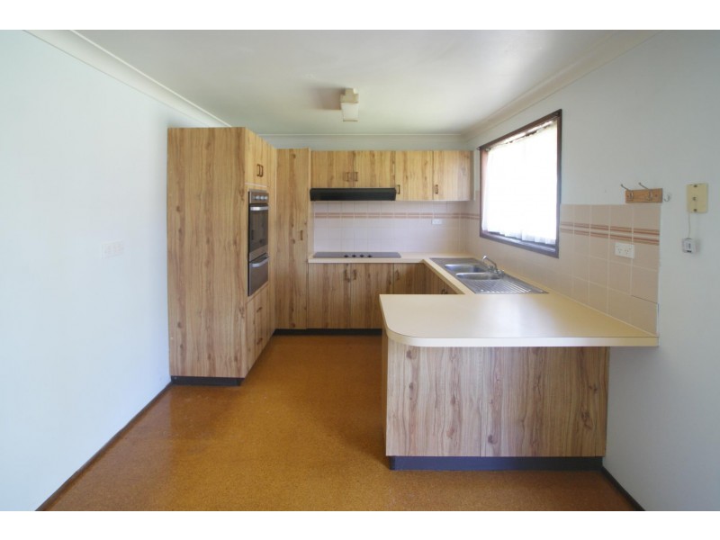 13 Marina Avenue, Surfside NSW 2536