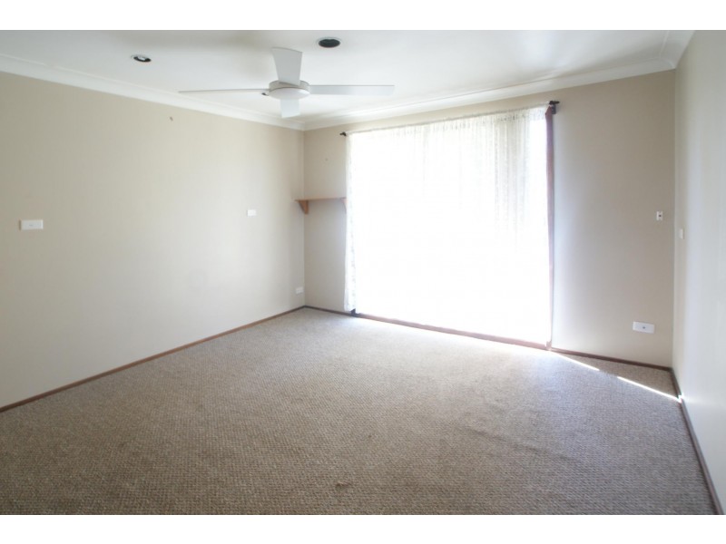 13 Marina Avenue, Surfside NSW 2536