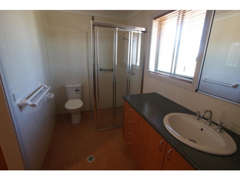 2/9 Mawson Place, Sunshine Bay NSW 2536