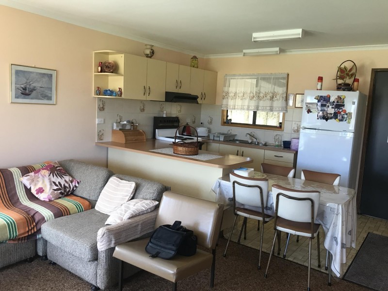 8 Belbowrie Parade, Maloneys Beach NSW 2536