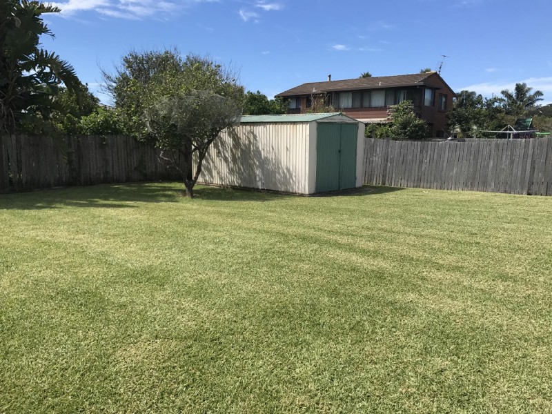 8 Belbowrie Parade, Maloneys Beach NSW 2536