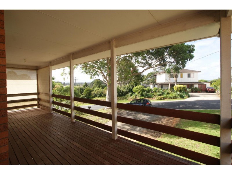 2 Joseph Street, Batehaven NSW 2536