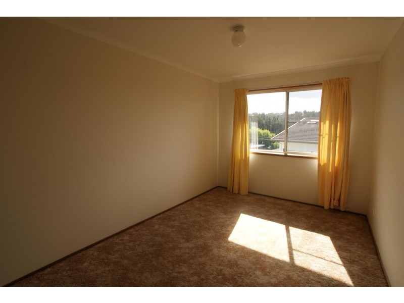 2 Joseph Street, Batehaven NSW 2536