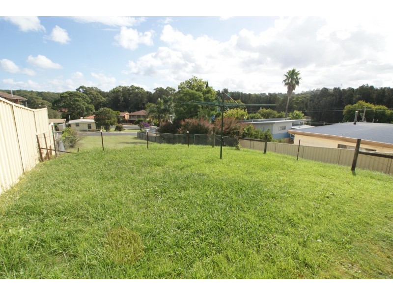 2 Joseph Street, Batehaven NSW 2536