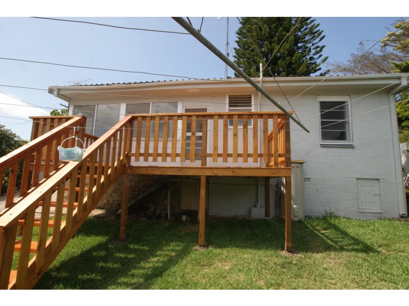 10 Wimbin Avenue, Malua Bay NSW 2536