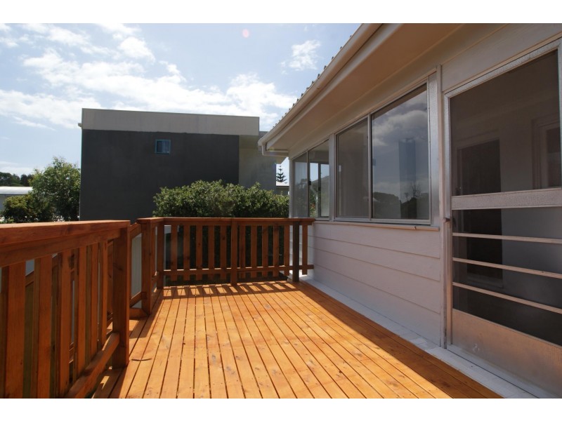 10 Wimbin Avenue, Malua Bay NSW 2536