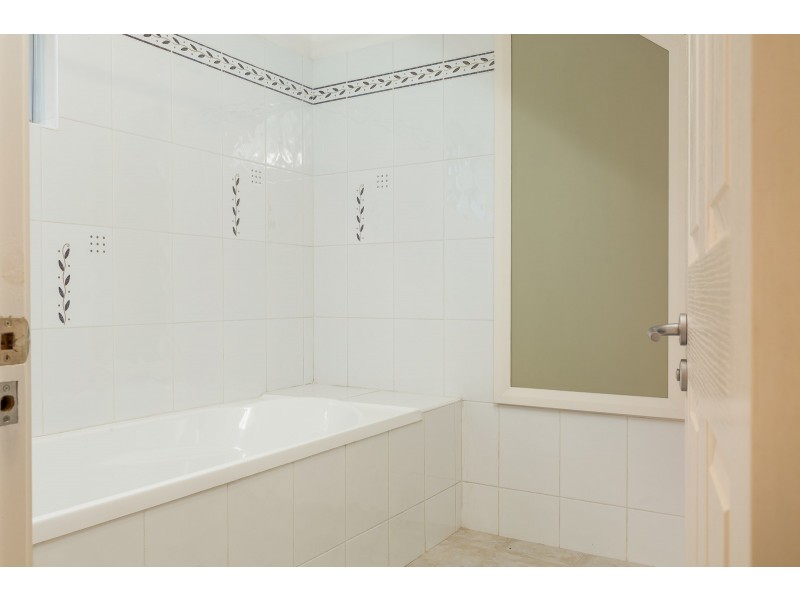 6 Camp Lane, Batemans Bay NSW 2536