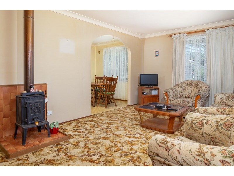 6 Binda Street, Malua Bay NSW 2536