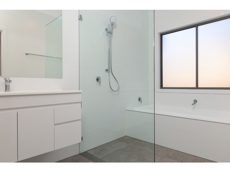 5 Bowerbird Place, Malua Bay NSW 2536