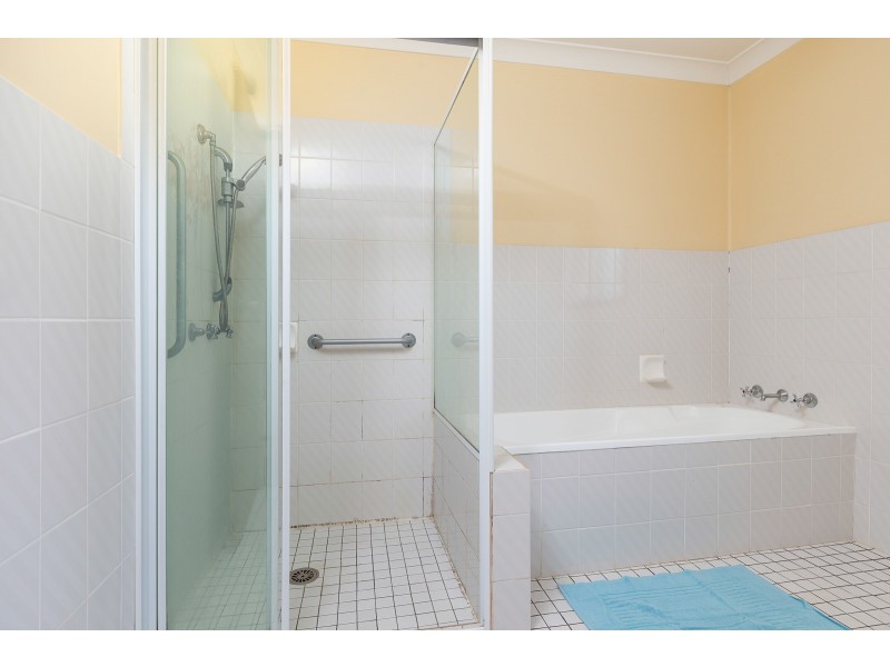 39 Melaleuca Crescent, Catalina NSW 2536