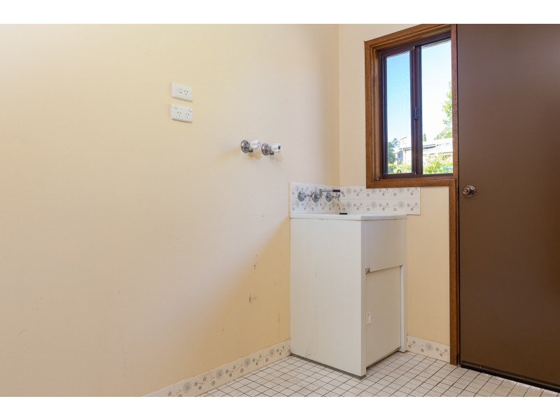 39 Melaleuca Crescent, Catalina NSW 2536