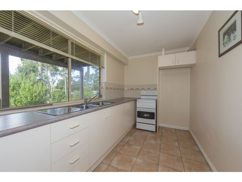 11 Hawks Nest Place, Surfside NSW 2536
